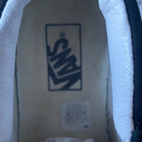 Vans Kids Black and White Low-Top Sneakers - Picture 2 of 9